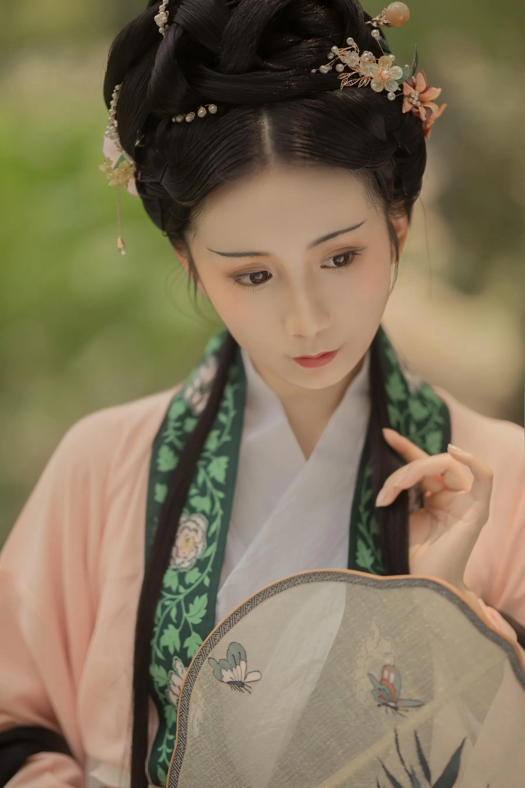 [YITUYU艺图语]2021.12.23 荷叶罗裙 绿绿子 [21P]插图